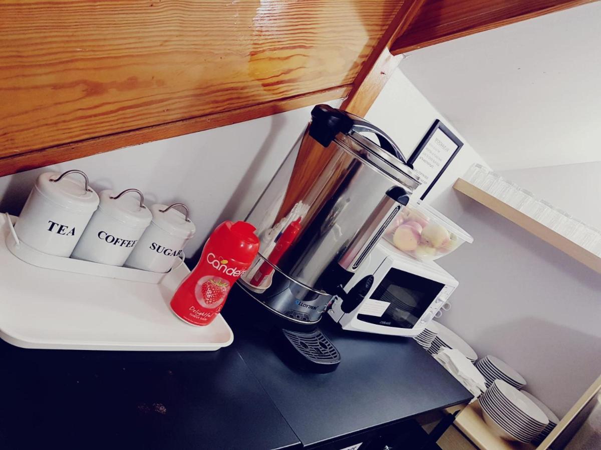 Redwings Lodge ダンスタブル エクステリア 写真